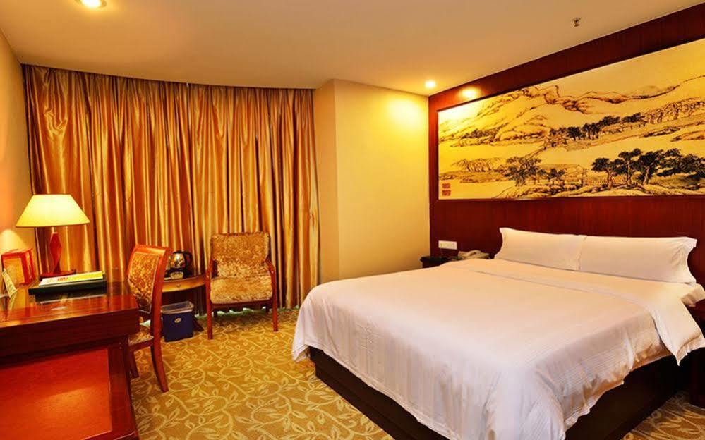 Shanshui Fashion Hotel Paifang Park Zhaoqing Esterno foto