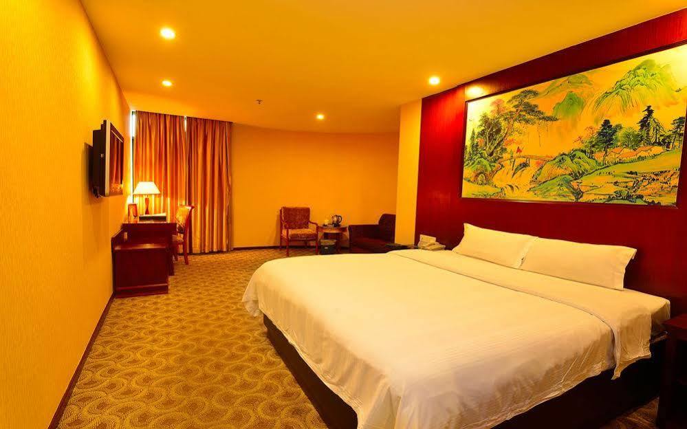 Shanshui Fashion Hotel Paifang Park Zhaoqing Esterno foto